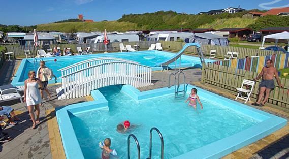 Lonstrup Egelunds Camping & Cottages ภายนอก รูปภาพ